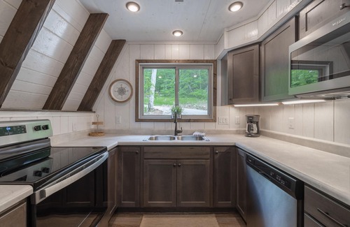 Innsbrook Ski Chalet | Sunset Ridge Hideaway by Innsbrook Vacations!