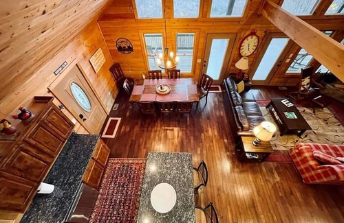 Bryson City Cabin | Sunset Ridge Lodge - Sunset Ridge Lodge - Breathtaking mountain views and