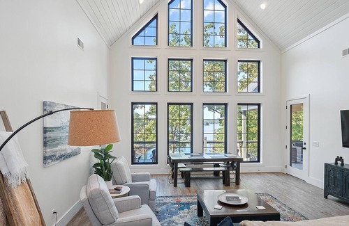 Empire House | "SUNSET RIDGE" - Views, Views, Views!