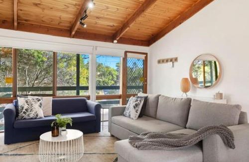 Jan Juc House | Sunset Sanctuary 500m to beach Pet Friendly