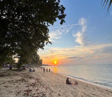 Batam Apartment | Sunset Seaview Family Room Nuvasa Bay Nongsa 719