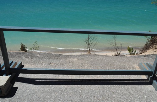 Frankfort House | Sunset Serenity - INCREDIBLE HOME ON BLUFF OVERLOOKING LAKE MICHIGAN!