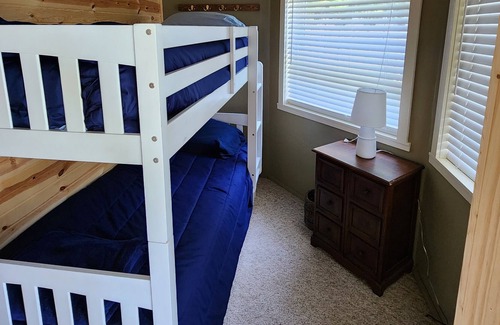 Cheboygan County Cottage | Sunset Shores 3 Bedroom 1 Bath Lakefront Burt Lake Cottage- Sleeps 6