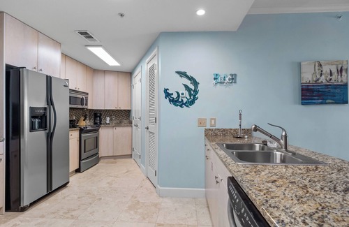 Biloxi Condo | Sunset Spectacular! Beach getaway steps from the sand! Snowbirds haven!