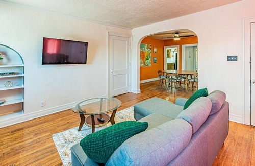 Downtown Albuquerque House | Sunset Suite - 1 bed 1 bath - One Bedroom In Historic Downtown!