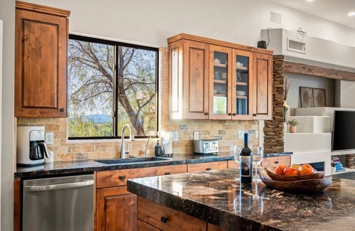 New River Villa | Sunset Trails | 6 Hole Golf | Hot Tub | Pool+More
