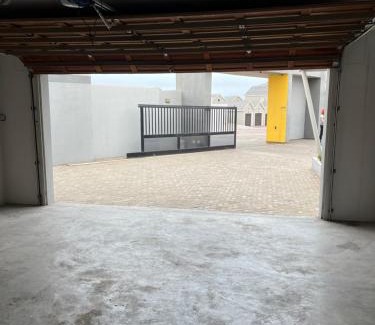 Rand Rifles Apartment | Sunset Valley #8