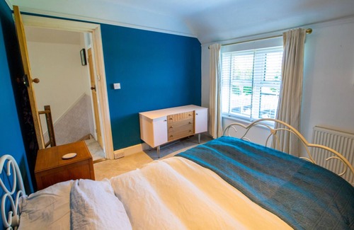 Rye House | Sunset View – Well Presented House – Rye