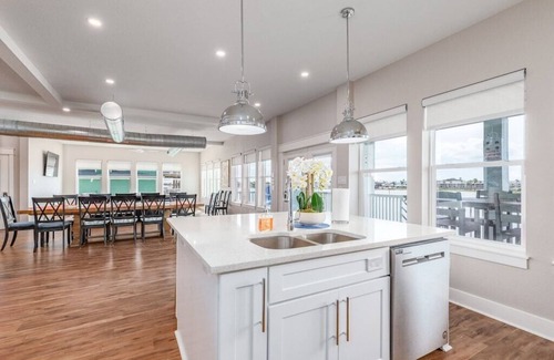 Rockport House | Sunset Views | Private Pool & Hot Tub | Outdoor Kitchen | Boat Lift | Ice Maker