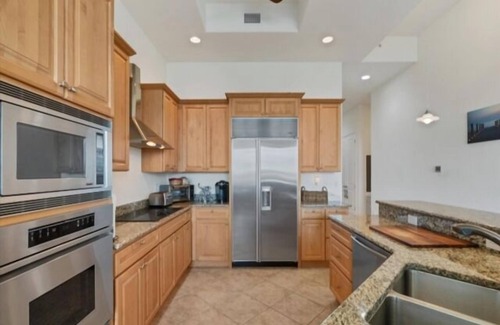 New Shoreham House | Sunset Views, Sand Between Your Toes-Your Winter Escape Awaits!