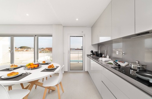 Nazare Apartment | Sunset Views - T2 Holiday Apartment with sea views By SCH