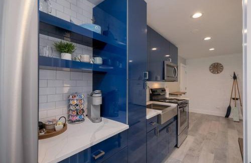 Bridgman House | Sunset Villa B2