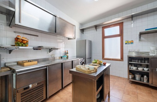 Moscari Ski Chalet | Sunset Villa Can Calco - villa with pool, 5 bedrooms each with air-conditioning and bathroom en-suite