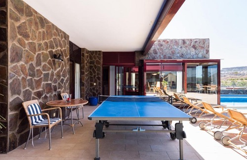 Mogan Ski Chalet | Sunset Villa