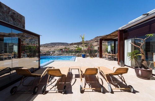Mogan Ski Chalet | Sunset Villa