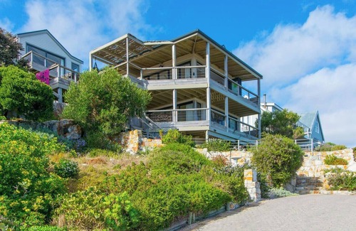 Scarborough Apartment | + Sunset Villa for 2 Apartment +
