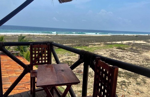 Puerto Escondido House | Sunset Villa is just 60 meters from the beach and 10 minutes from the airport.