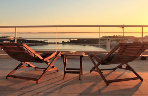 Vouliagmeni Villa | Sunset Villa Vouliagmeni