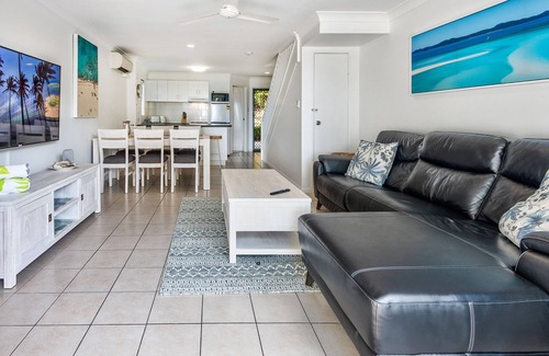 Hamilton Island Apartment | Sunset Waters 12 on Hamilton Island by Hamorent