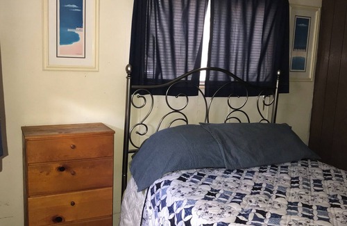 Stoddard House | Sunset Waters: Serene Retreat on the Mississippi River Shoreline Fisher Friendly