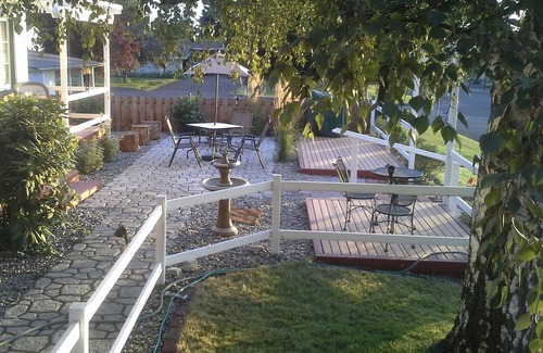 Walla Walla House | Sunsets and a Sweeping View of Wheatfields!