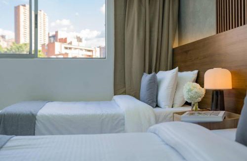 El Tesoro Apartment | Sunsets on the 14th Floor - 5 minutes from Provenza Medellin