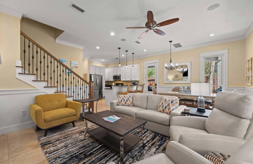 Sandestin House | Sunshine Bungalo-Baytowne-Golf CartINCL-HeatedPool