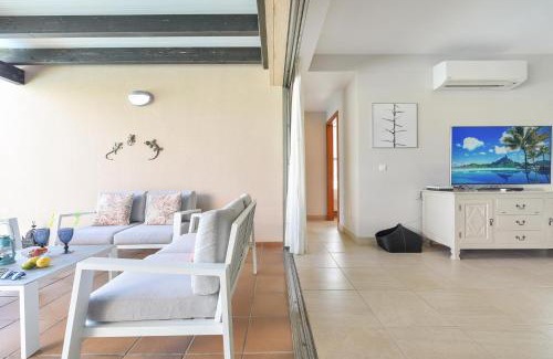 Salobre Villa | Sunshine by VillaGranCanaria