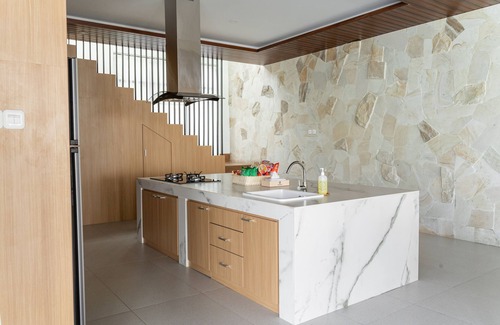 Bandung Villa | Sunshine City View Villa 6BR wth a private Heated Pool