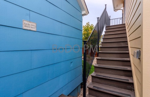 Veterans Park Apartment | Sunshine Club in highly desirable North End - Close to Downtown and Greenbelt!