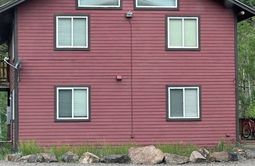 Lake City House | Sunshine Falls home at the gate to Cinnamon Pass with breathtaking views.