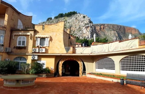 Mondello Apartment | Sunshine in Ashur. Studio apartment in residence