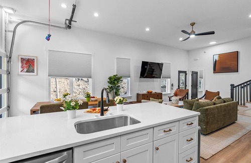 Red Bank House | Sunshine on Hedgewood, 4 bedrooms 3 and a half baths. Minutes from Downtown