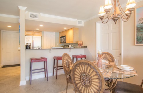Biloxi Condo | Sunshine On My Mind! Biloxi Beach- That's A Sign! 2 Bedroom/2 Bath-Sleeps 6!
