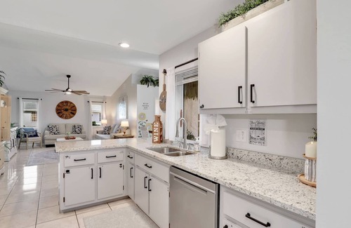 Bonita Springs House | Sunshine, Serenity & a gorgeous Saltwater Pool—All at Casa Bonita Florida