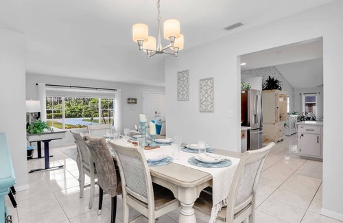 Bonita Springs House | Sunshine, Serenity & a gorgeous Saltwater Pool—All at Casa Bonita Florida