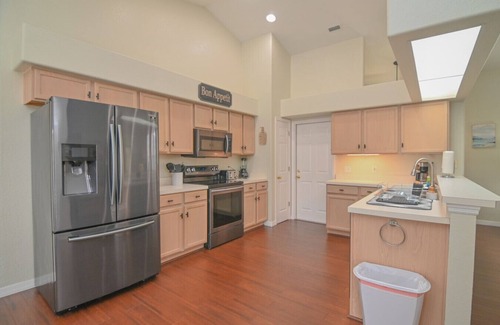 Loma Vista House | Sunshine Serenity Villa – 4BR Davenport Home with Private Pool near Disney