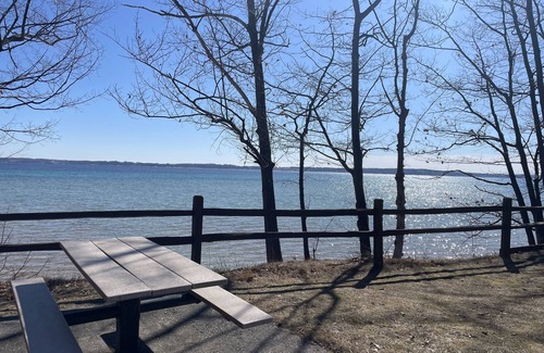 Traverse City House | SUNSHINE SHORES