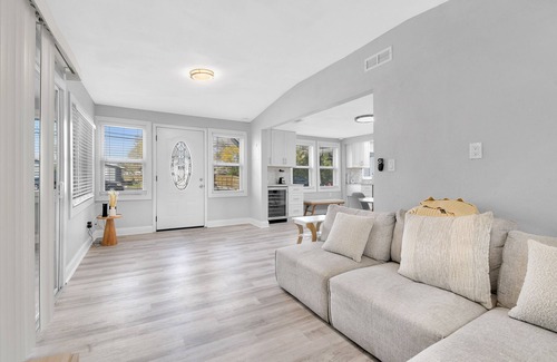 Pinellas Park House | Sunshine Stay 3Bed 2Bath Oasis Near Beaches And Downtown St Petersburgn