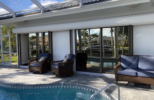 Town and River House | Sunshine, sunsets and Direct Water Access