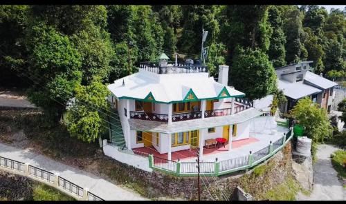 Kaul House | Sunstone House