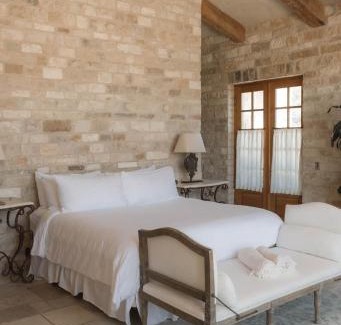 Santa Ynez House | Sunstone Villa the Provence Suite