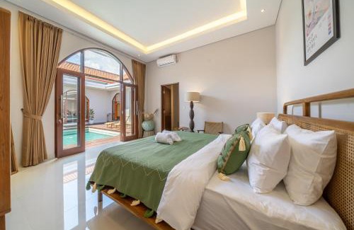 Umalas Villa | Sunterra 2 - Bali Villa Dream - Huge Pool - Good location - Must-Book!
