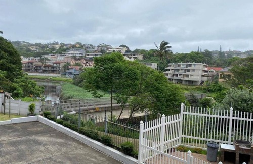 Margate Apartment | Suntide Cabanas ground floor studio apartment, Margate beach