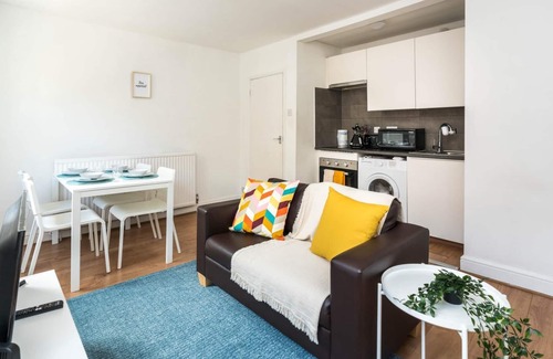 St. Pancras Apartment | Super 1BD Flat minutes from Kings Cross Station!