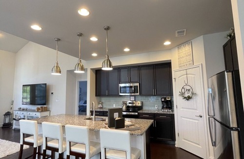 Bayside Villa | SUPER 5 BR, 3.5 bath, sleeps 12 in the heart of Bayside! EV charging and extras!
