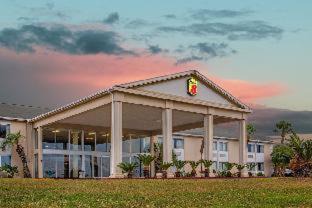 Biloxi Hotel | Super 8 by Wyndham Biloxi