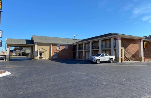 Covington Hotel | Super 8 by Wyndham Covington