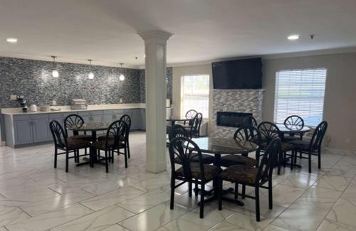 Covington Hotel | Super 8 by Wyndham Covington