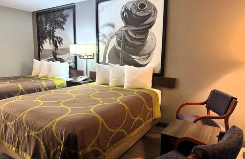 D'Iberville Hotel | Super 8 by Wyndham Diberville Biloxi Area